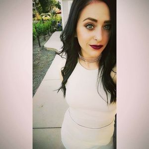 Meet your Posher, Kayla